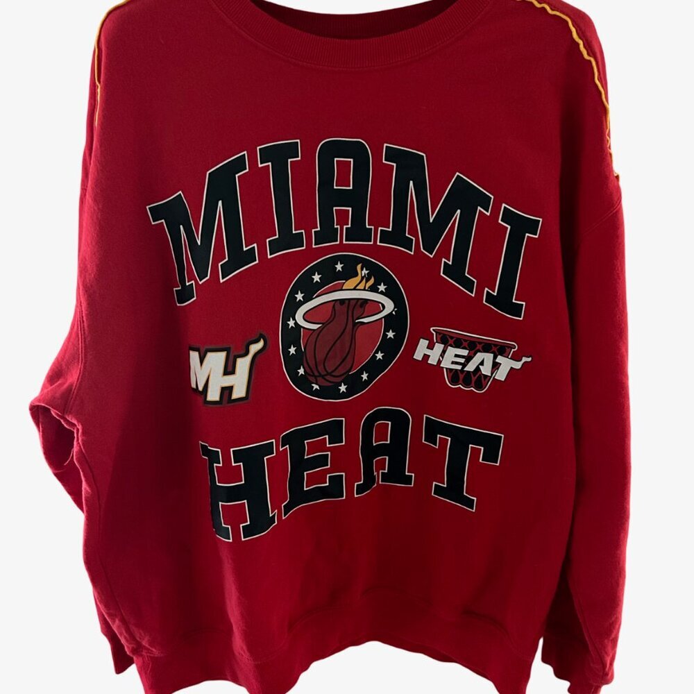 Miami Heat Sweatshirt Men XXL Red Long Sleeve NBA Basketball Crewneck Sweatshirt